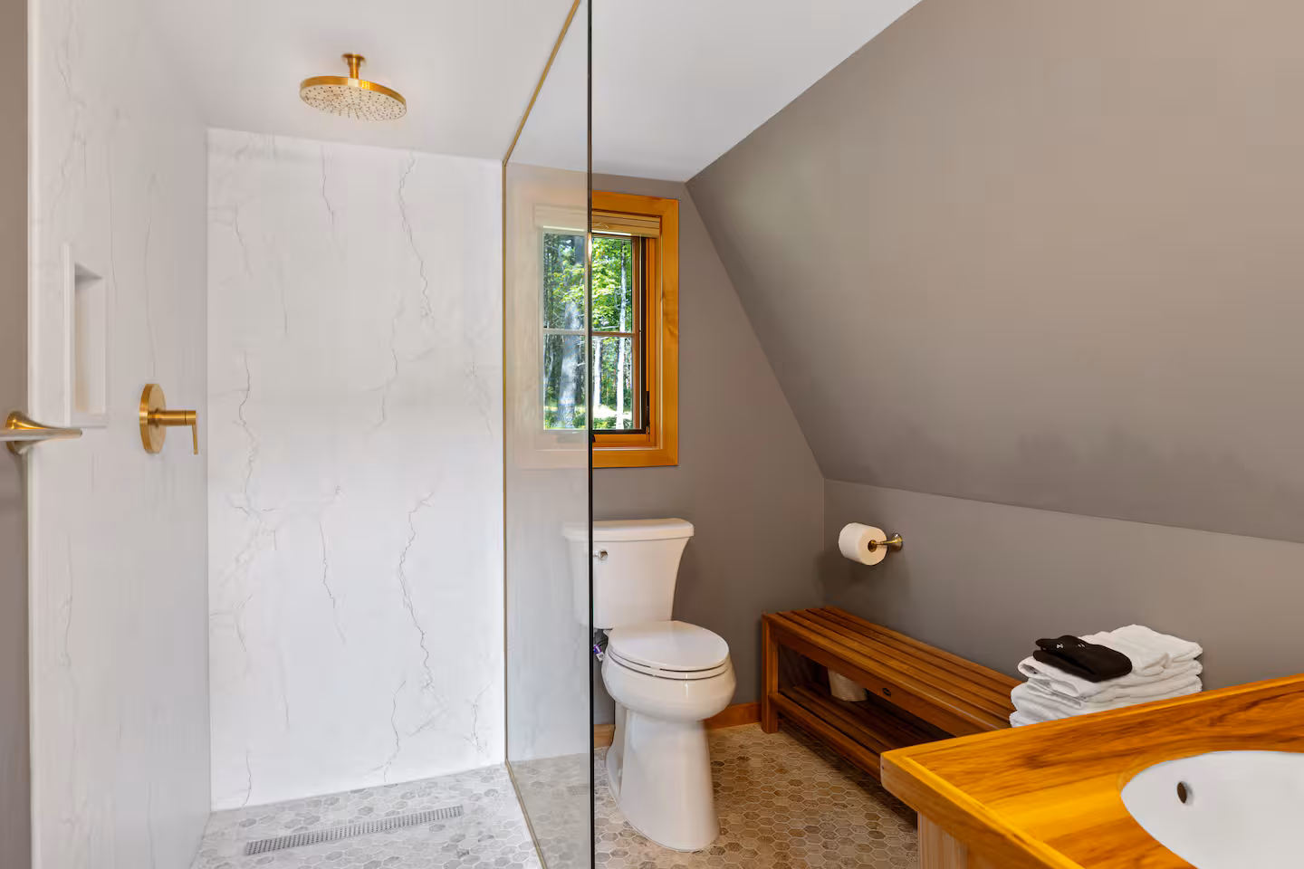 Yellow Rock Retreat - Bathroom 1